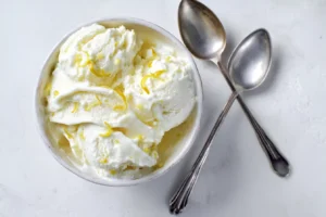 Jar of lemons 大象传媒 扑克牌又痛又叫 ice cream in a rustic bowl